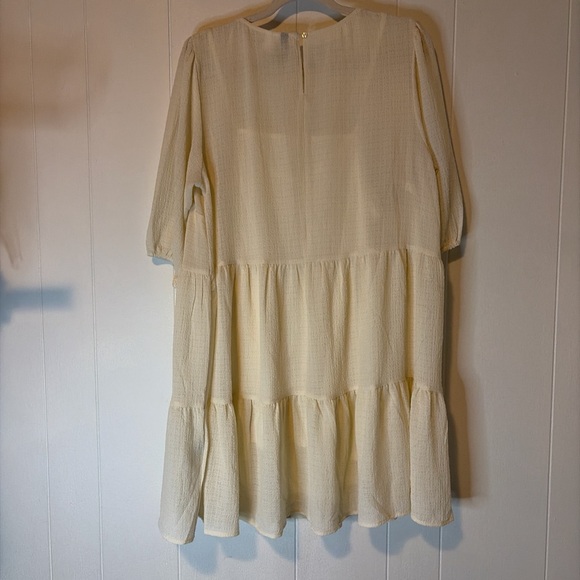 H&M Off-White Textured Blouse - Picture 2 of 4